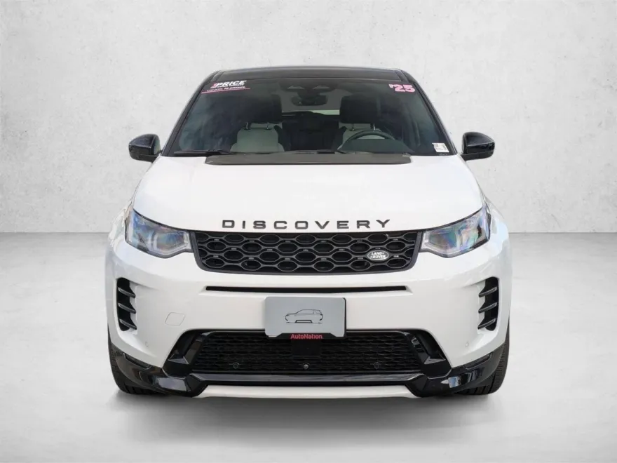 2025 Land Rover Discovery Sport Dynamic SE photo 1