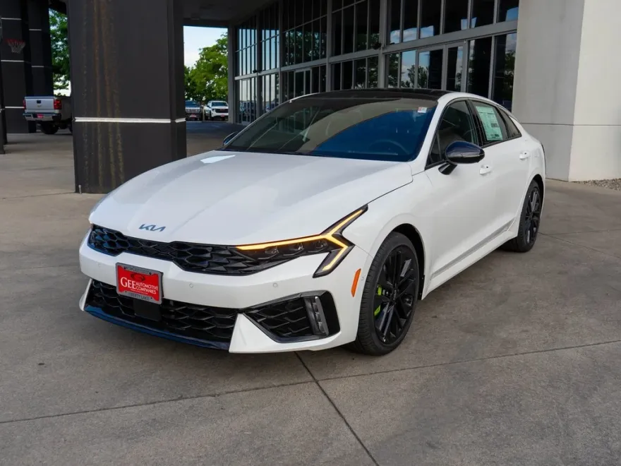 2026 Kia K5 GT photo 1