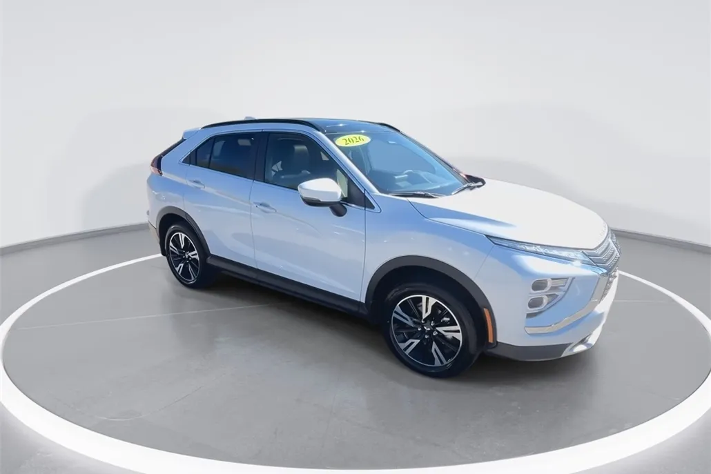 2026 Mitsubishi Eclipse Cross SE photo 1