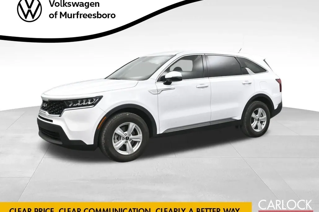 2023 Kia Sorento LX photo 1