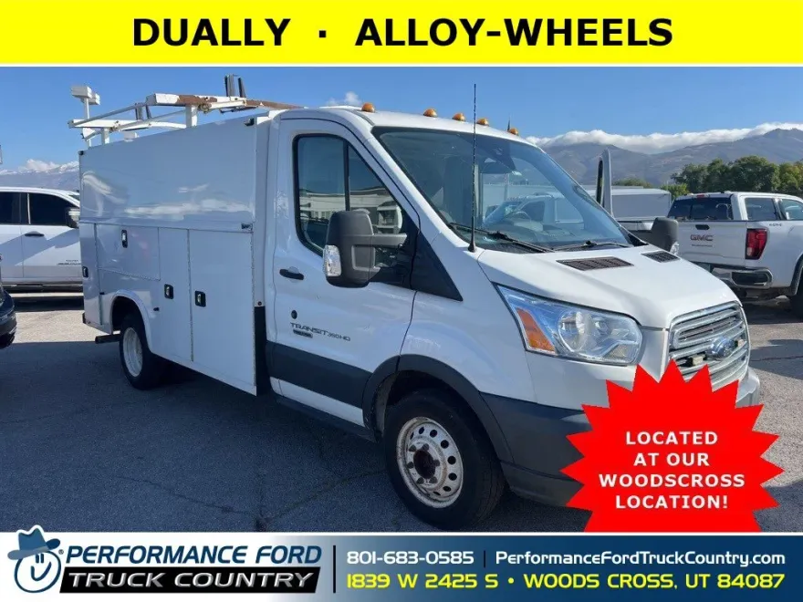 2018 Ford Transit Cutaway photo 1