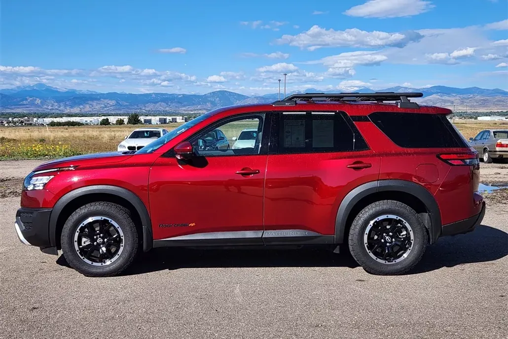 2023 Nissan Pathfinder Rock Creek photo 1