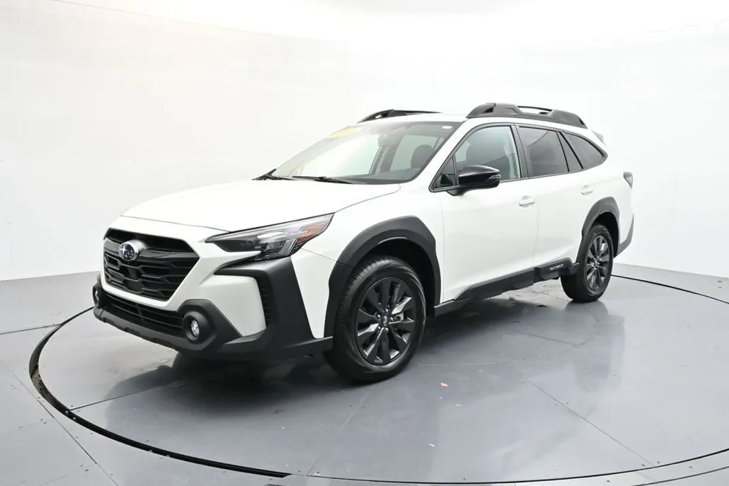 2025 Subaru Outback Onyx Edition XT photo 1