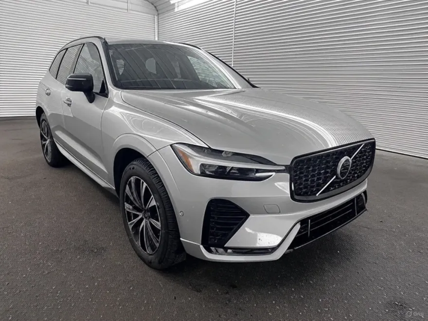 2025 Volvo XC60 B5 Plus photo 1
