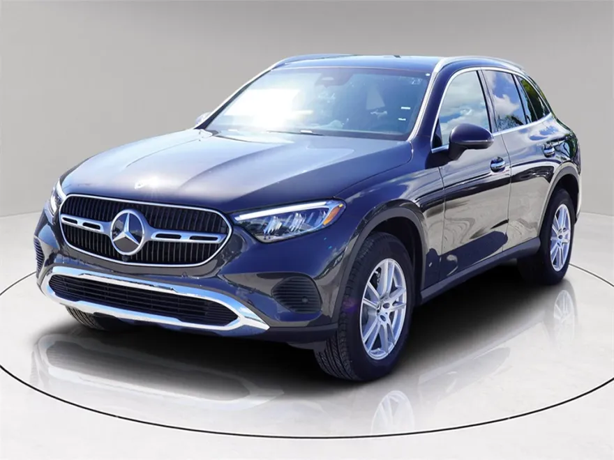 2026 Mercedes Benz GLC 300 photo 1