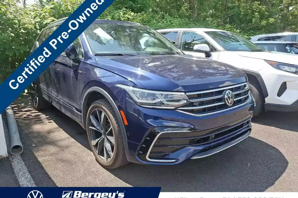 2022 Volkswagen Tiguan SEL Premium R-Line photo 1