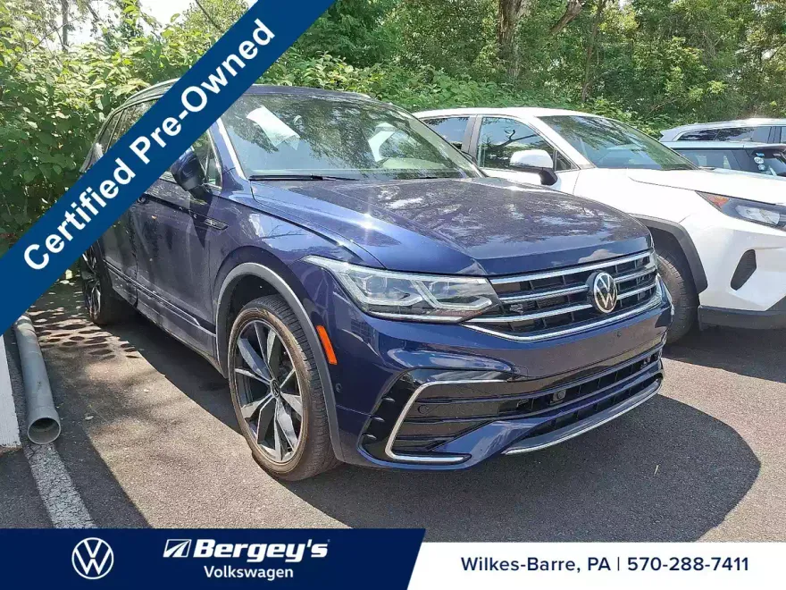 2022 Volkswagen Tiguan SEL Premium R-Line photo 1