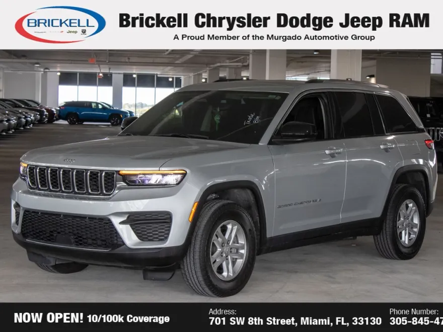 2023 Jeep Grand Cherokee Laredo photo 1