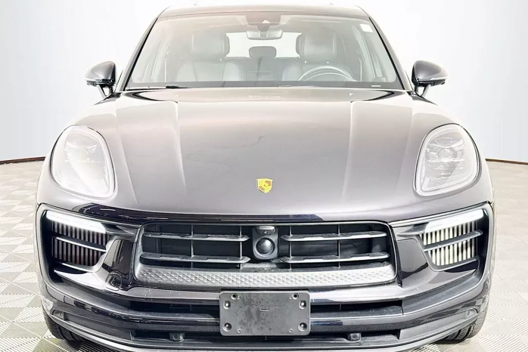 2024 Porsche Macan S photo 1