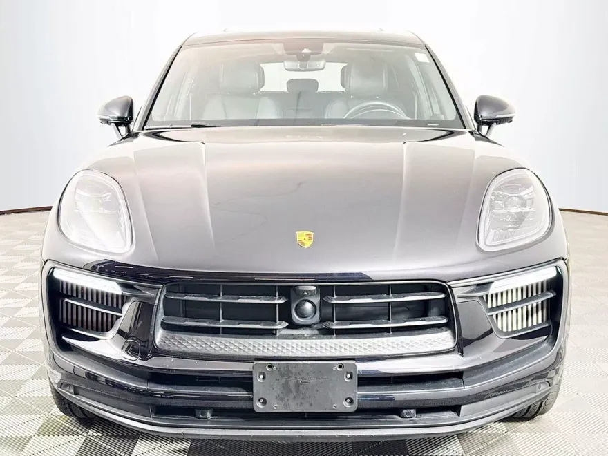 2024 Porsche Macan S photo 1