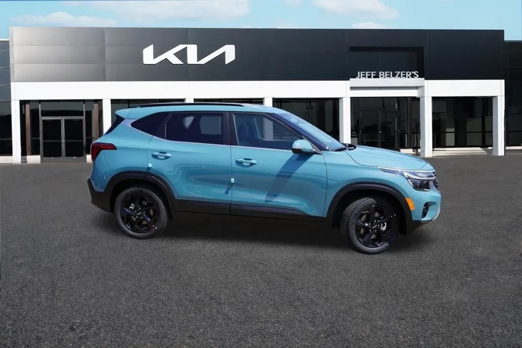 2026 Kia Seltos EX photo 1