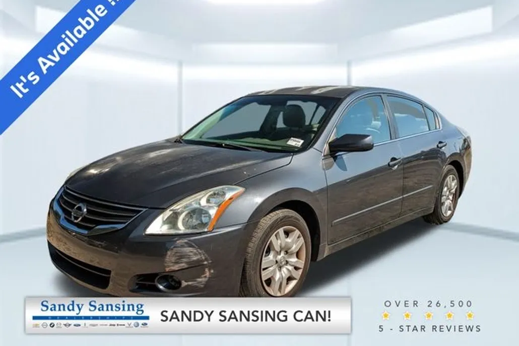 2010 Nissan Altima 2.5 photo 1