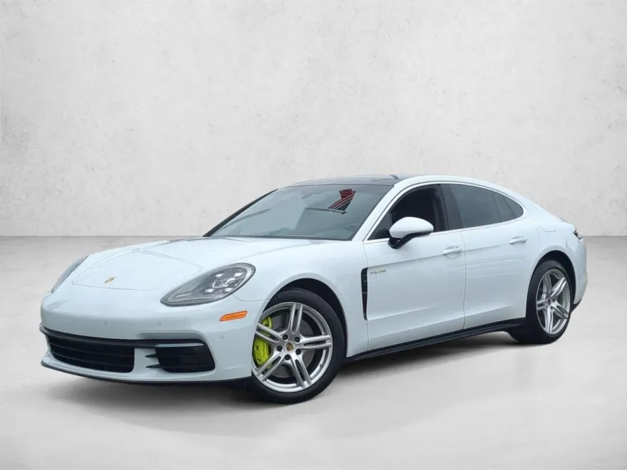 2019 Porsche Panamera E-Hybrid 4 photo 1