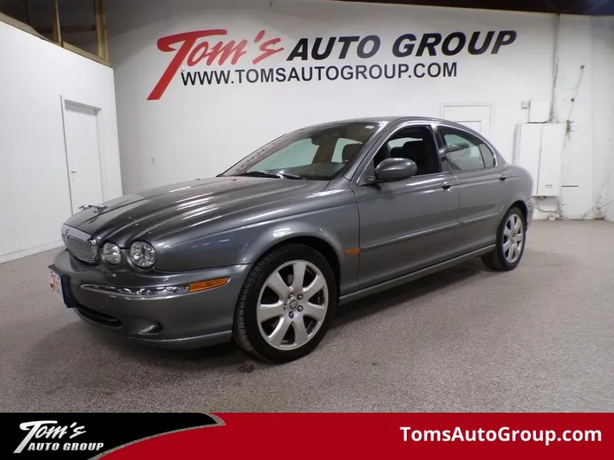 2004 Jaguar X-Type photo 1