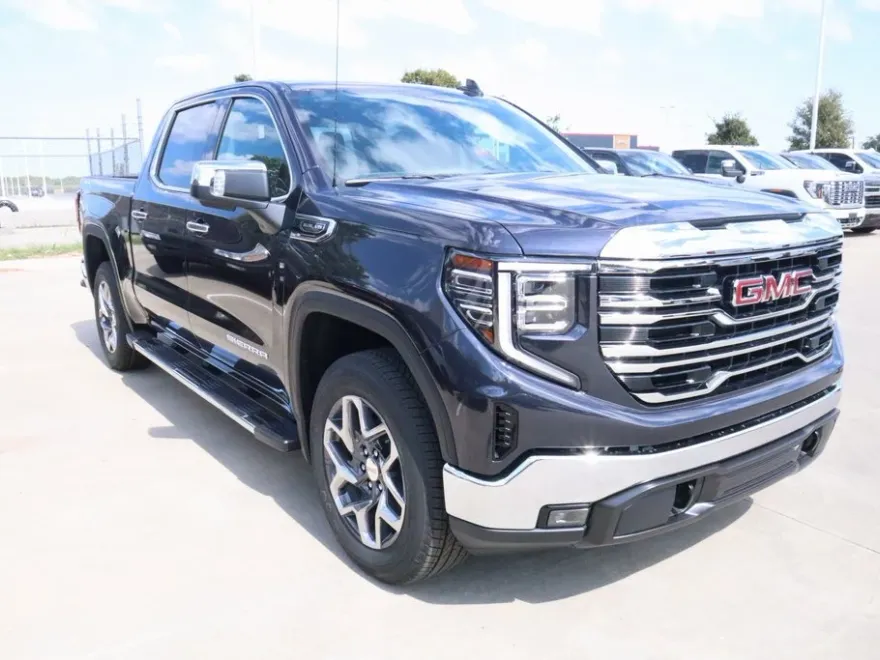 2026 Gmc Sierra 1500 SLT photo 1