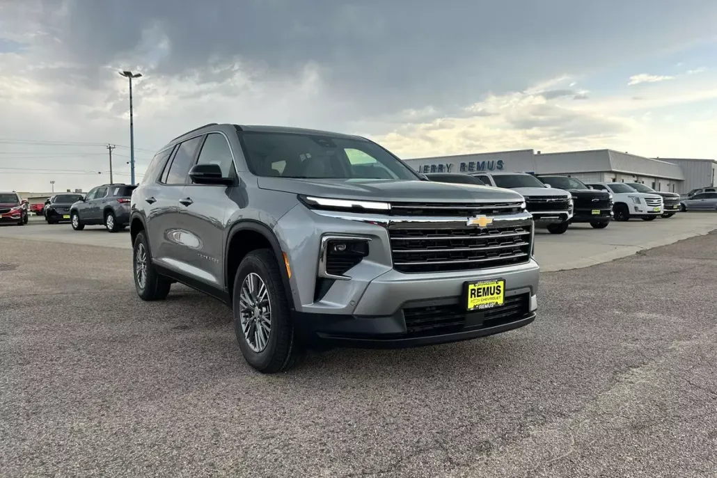 2026 Chevrolet Traverse photo 1