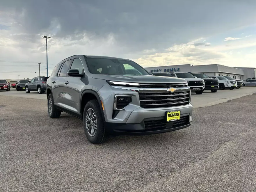 2026 Chevrolet Traverse photo 1