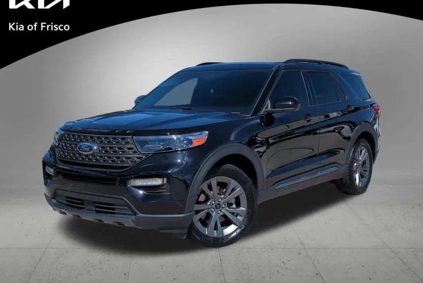 2022 Ford Explorer XLT photo 1