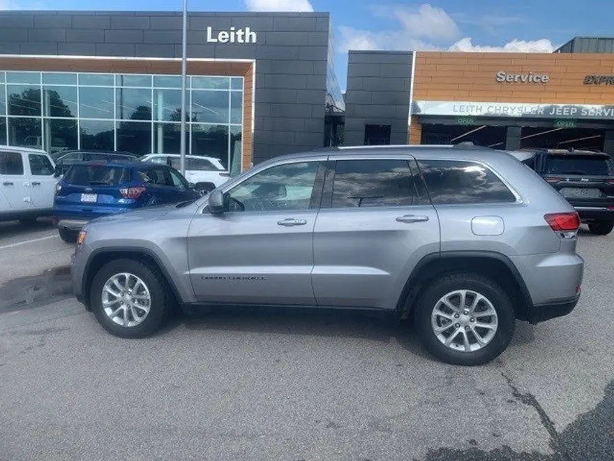 2021 Jeep Grand Cherokee Laredo X photo 1