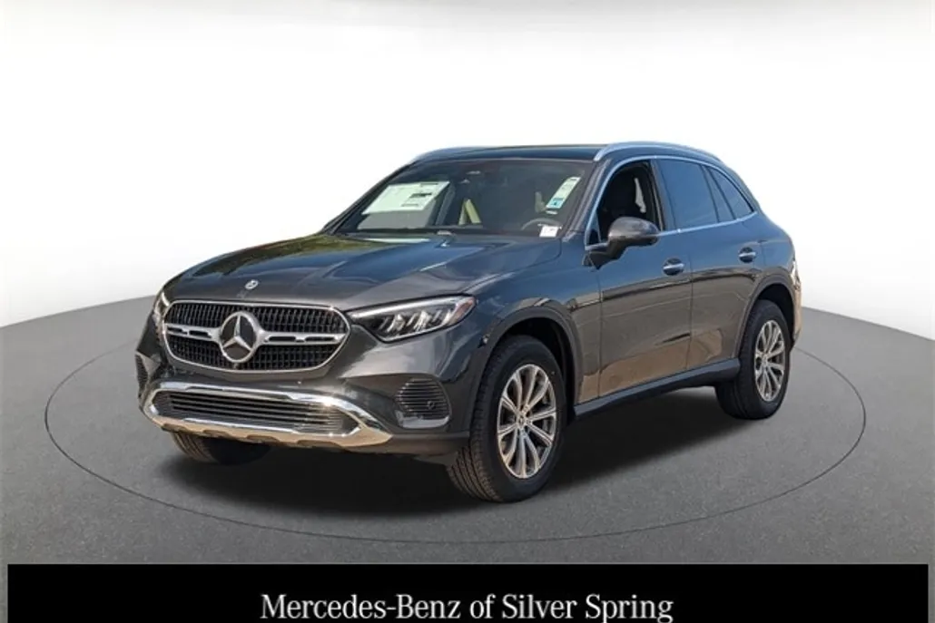 2026 Mercedes Benz GLC 300 4MATIC photo 1