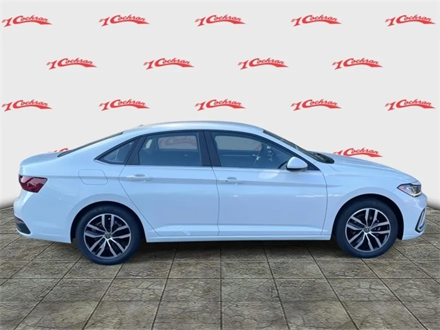 2025 Volkswagen Jetta 1.5T SE photo 1