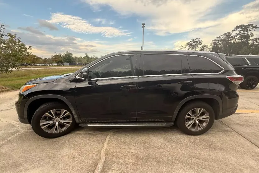 2014 Toyota Highlander Base Hybrid photo 1
