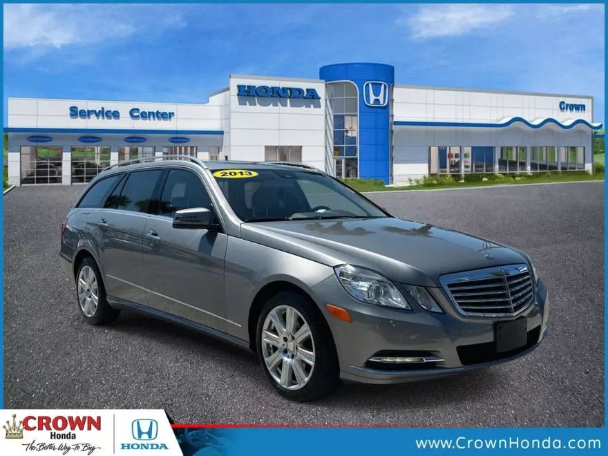 2013 Mercedes Benz E 350 Wagon photo 1