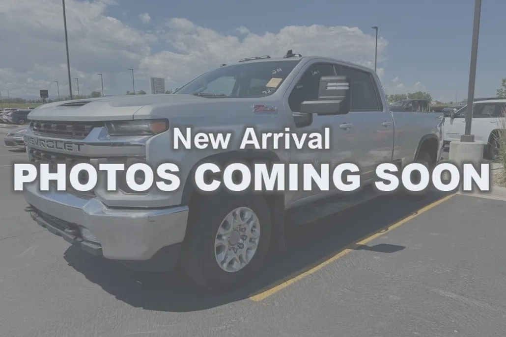 2023 Chevrolet Silverado 3500HD LT photo 1