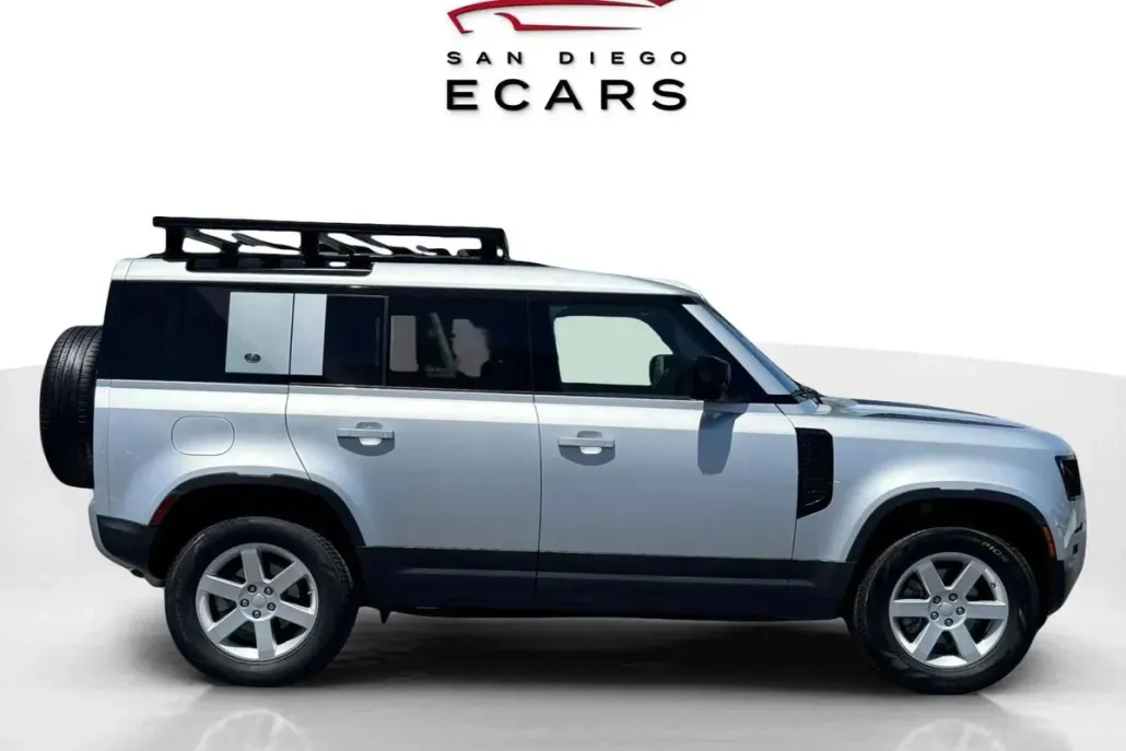 2021 Land Rover Defender 110 S photo 1