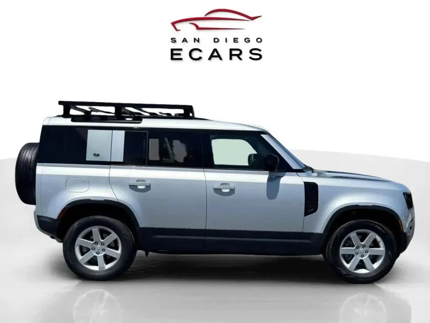 2021 Land Rover Defender 110 S photo 1