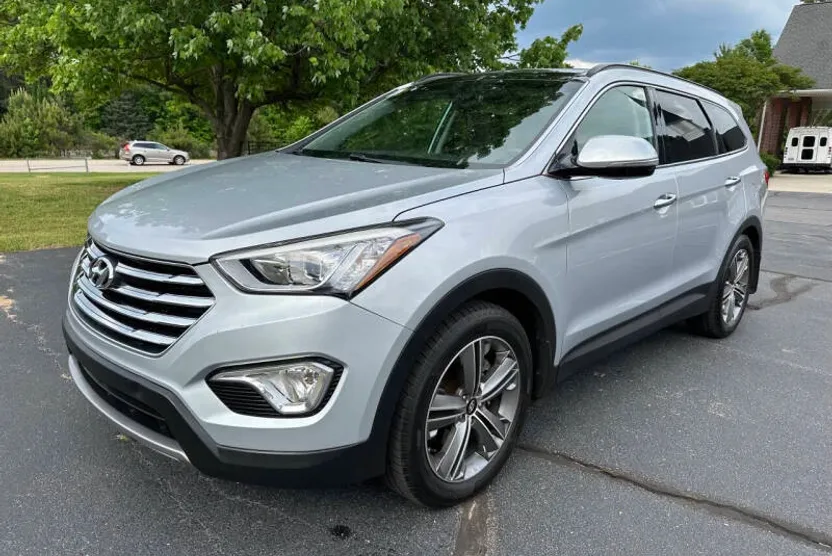 2016 Hyundai Santa Fe Limited photo 1