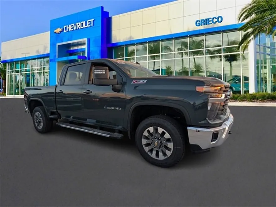 2025 Chevrolet Silverado 2500HD LT photo 1