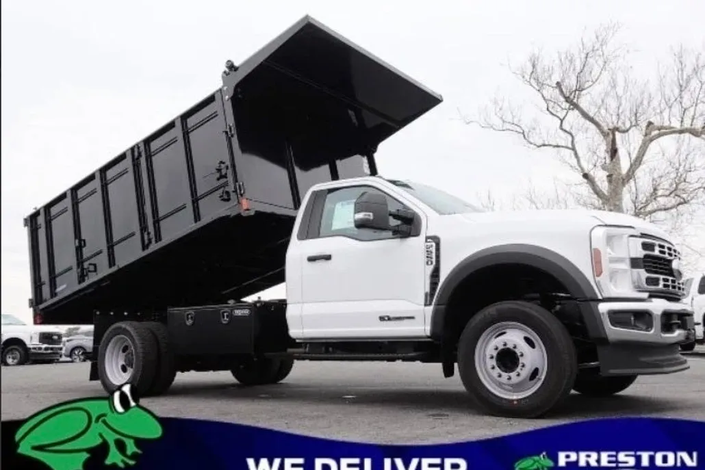2024 Ford F-550 XL photo 1