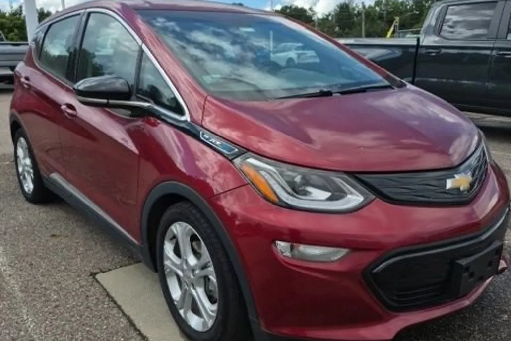 2021 Chevrolet Bolt EV photo 1