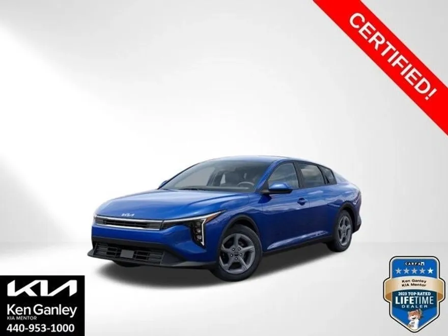 2025 Kia K4 LXS photo 1