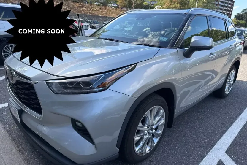 2021 Toyota Highlander Limited photo 1