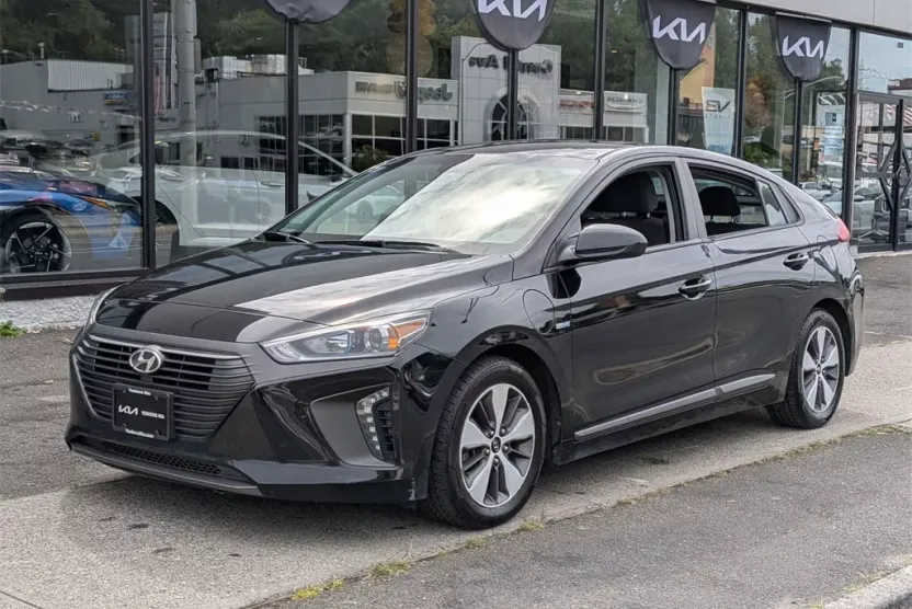 2019 Hyundai Ioniq Plug-In Hybrid photo 1