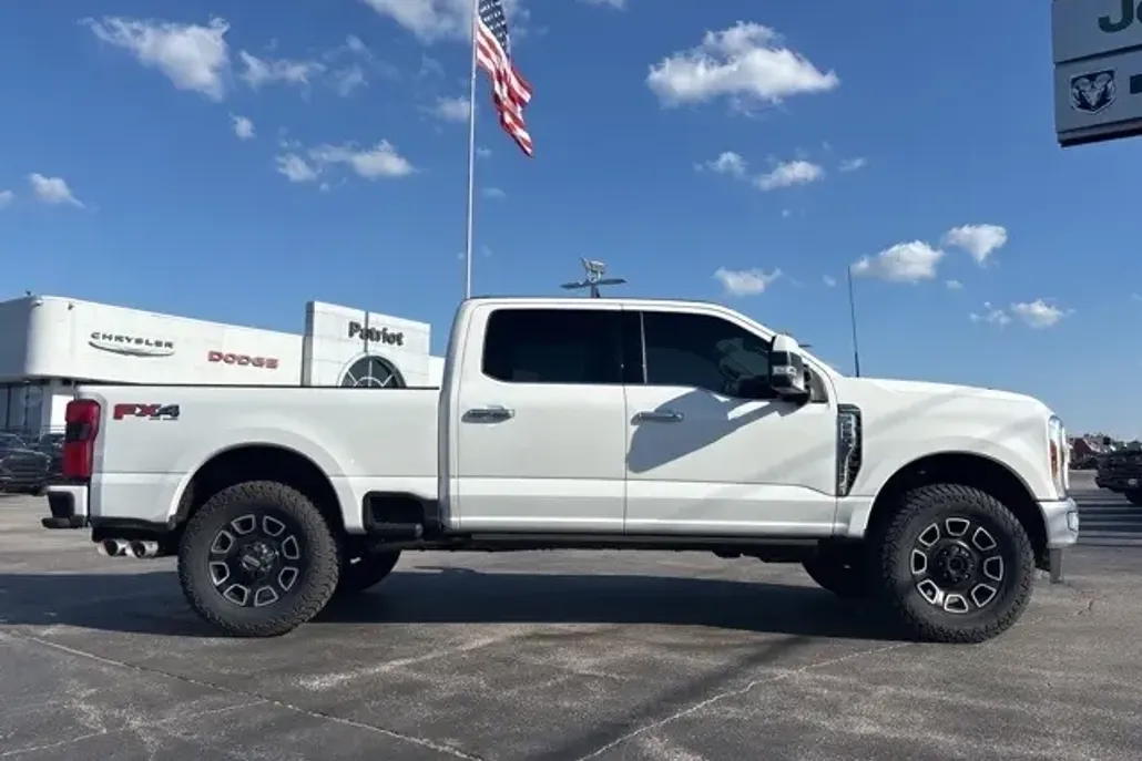 2024 Ford F-250 photo 1