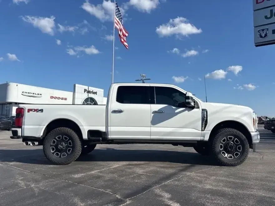 2024 Ford F-250 photo 1