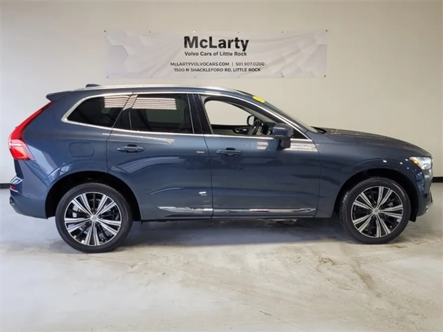 2022 Volvo XC60 Recharge Hybrid T8 Inscription photo 1