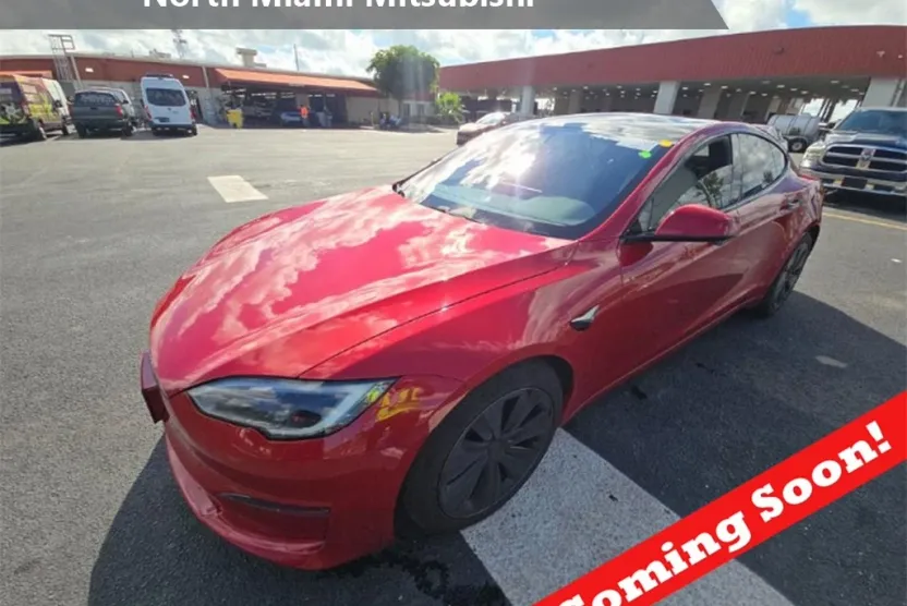 2022 Tesla Model S photo 1