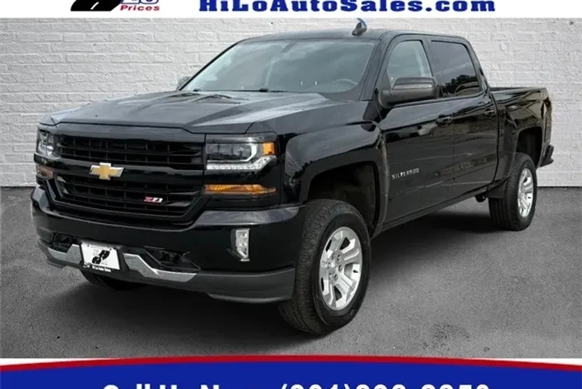 2018 Chevrolet Silverado 1500 LT photo 1