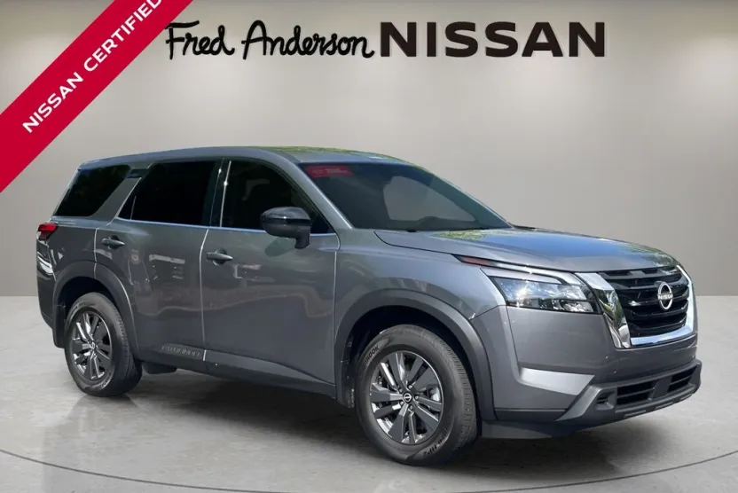 2025 Nissan Pathfinder S photo 1