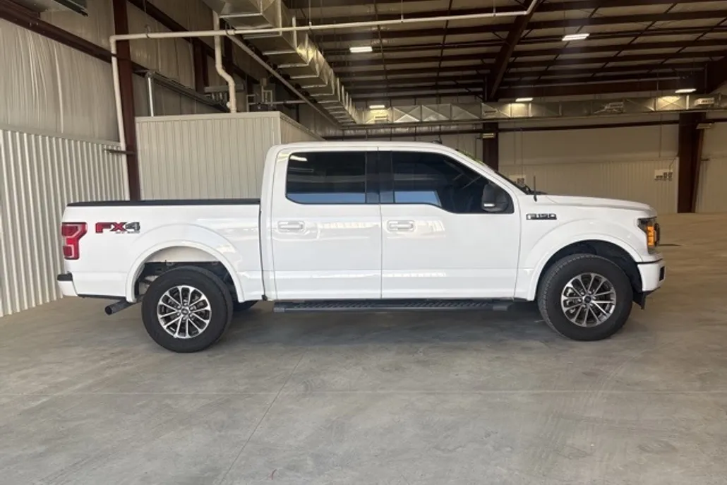 2020 Ford F-150 XLT photo 1