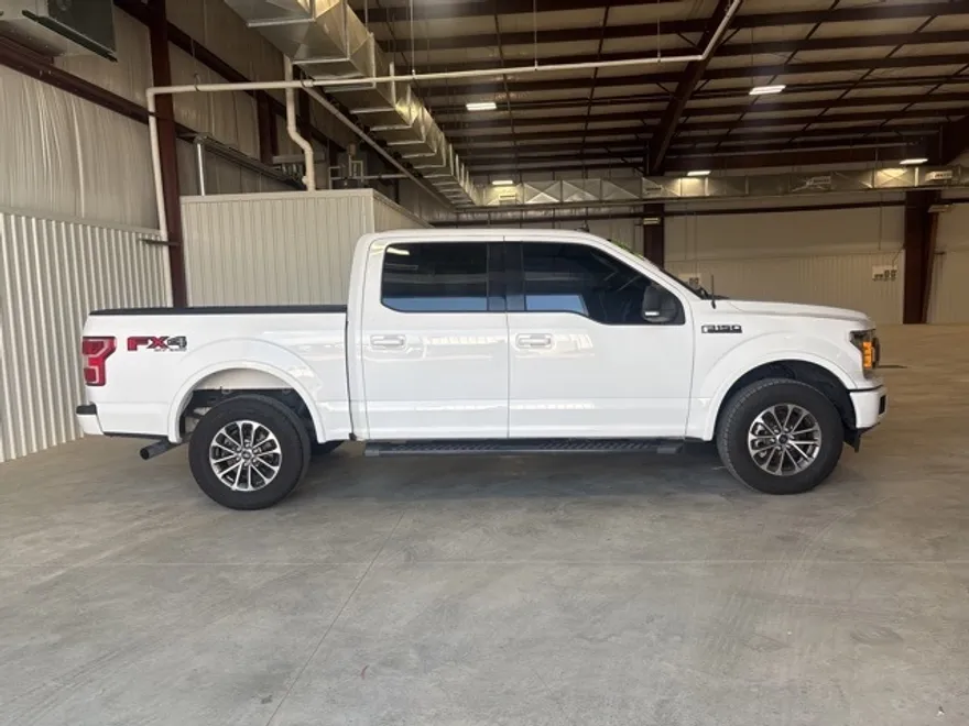 2020 Ford F-150 XLT photo 1