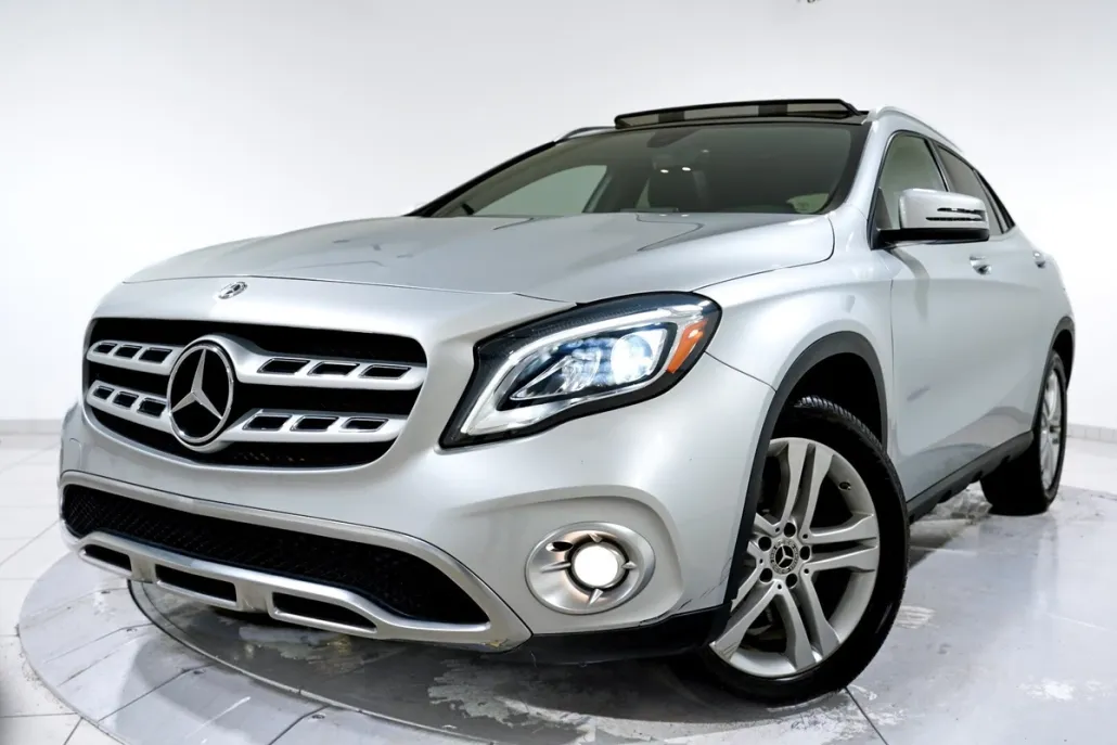 2020 Mercedes Benz GLA 250 4MATIC photo 1