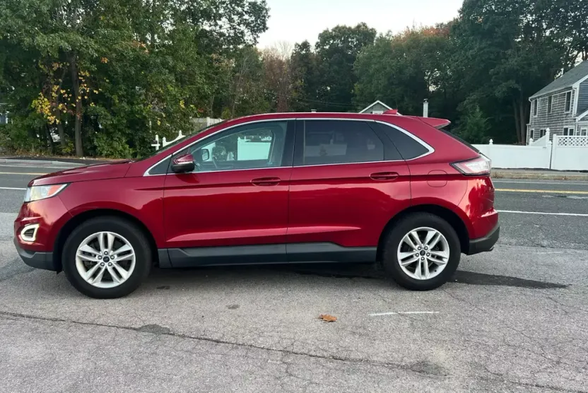 2015 Ford Edge SEL Sport photo 1