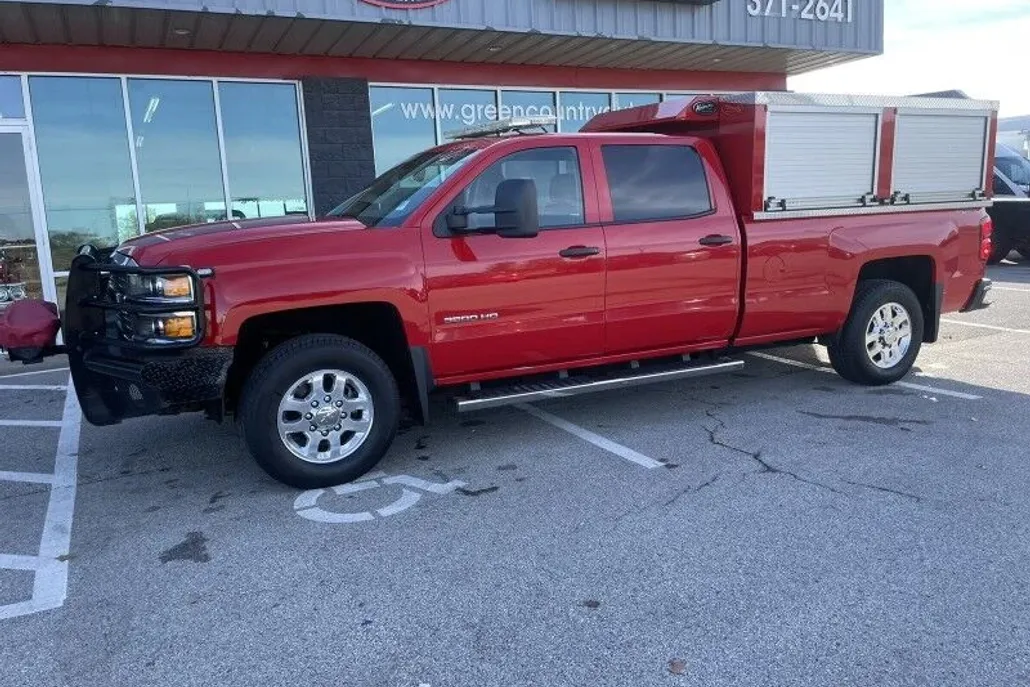 2015 Chevrolet Silverado 3500HD LT photo 1