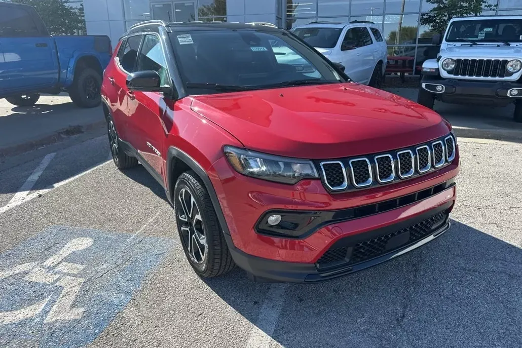 2024 Jeep Compass Limited photo 1