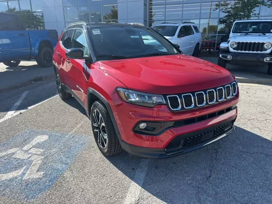 2024 Jeep Compass Limited photo 1